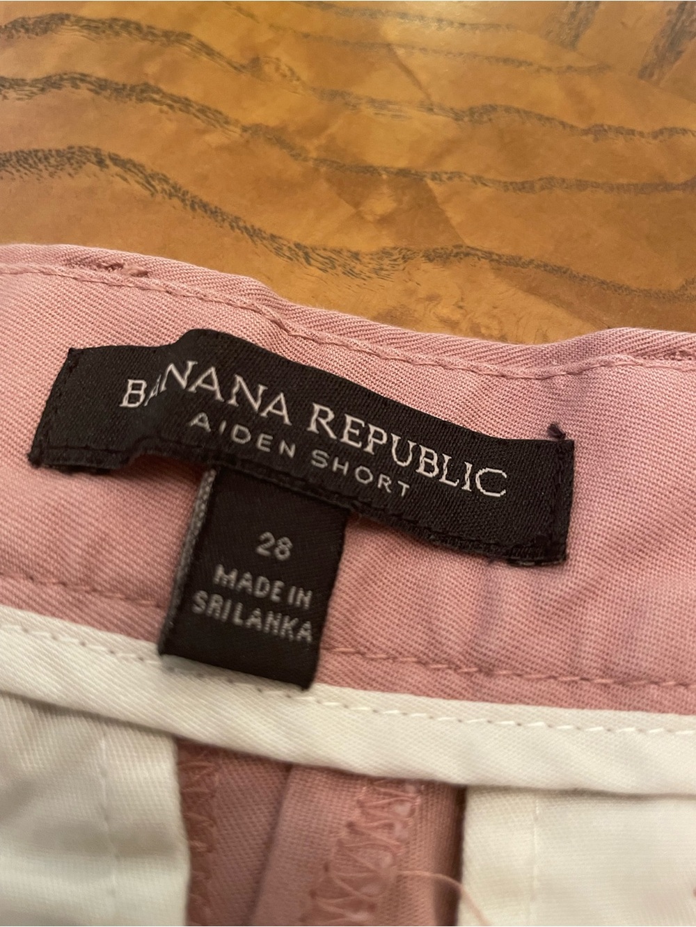 Banana Republic Mauve Aiden Short Bermuda D1